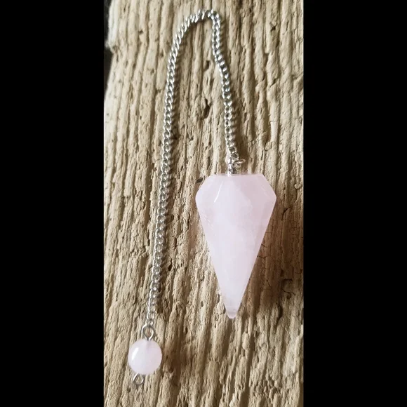 💖 Rose Quartz Faceted Stone Pendulum Crystal - Picture 2 of 11